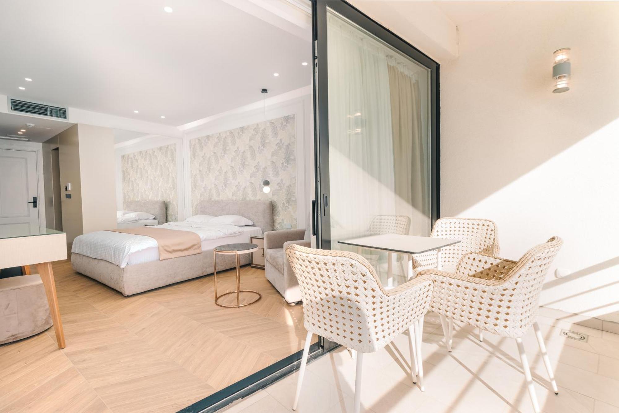 Miramar Hotel Ulcinj Ngoại thất bức ảnh