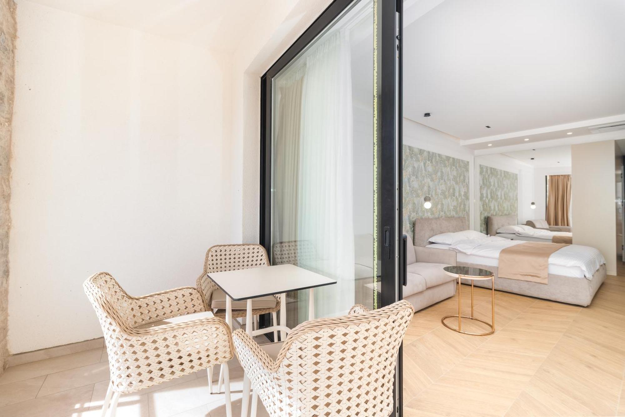 Miramar Hotel Ulcinj Ngoại thất bức ảnh